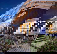 Alchemy On Island Beach - Accommodation Gladstone