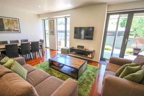 Alegria - Accommodation Gladstone 0