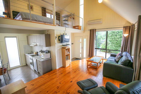 Allambie Cottages - Accommodation Gladstone 1
