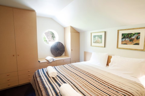 Aspect 2a - Accommodation Gladstone 1