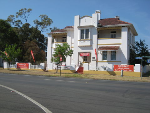 B And B On Bettington - Accommodation Gladstone 0