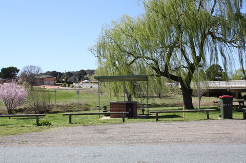 Barbour Park Rest Area - Accommodation Gladstone 2