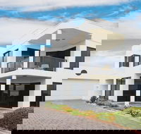 Bayside Beauty - Accommodation Gladstone