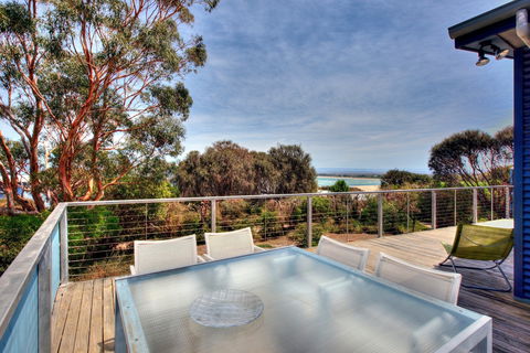 Beachcomber House - Accommodation Gladstone 1