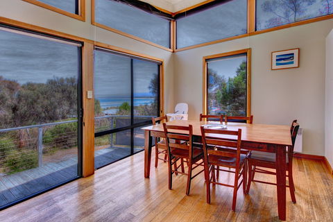 Beachcomber House - Accommodation Gladstone 2