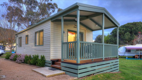 Beechworth Lake Sambell Caravan Park - Accommodation Gladstone 1