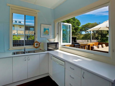 Blue River Shack - Accommodation Gladstone 1