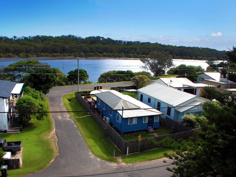 Blue River Shack - Accommodation Gladstone 2