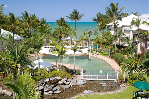 Coral Sands Beachfront Resort - Accommodation Gladstone 0