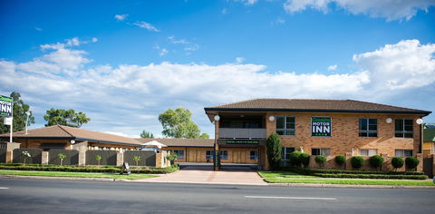 Cousins Motor Inn - Accommodation Gladstone 0