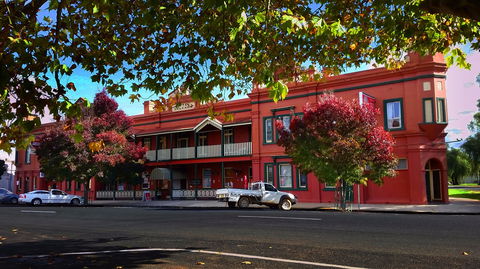 Culcairn Hotel - Accommodation Gladstone 0