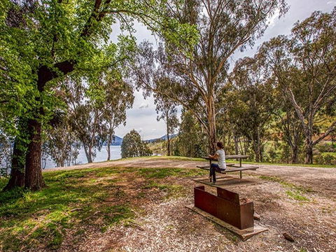 Humes Crossing Campground - Accommodation Gladstone 0