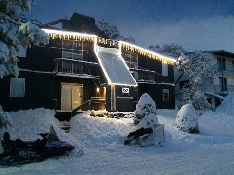 Kilimanjaro Alpine Apartments - Accommodation Gladstone 0