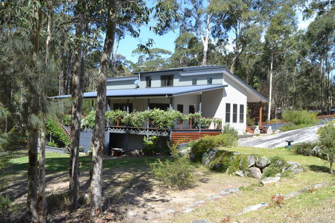 Lazy Days Bed And Breakfast - Accommodation Gladstone 0