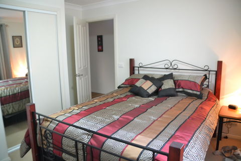 Lazy Days Bed And Breakfast - Accommodation Gladstone 1