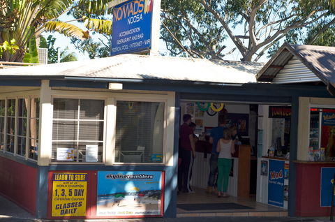 Nomads Noosa - Accommodation Gladstone 1