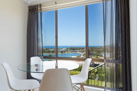 Panoramic Townhouses By Lisa - Deluxe - Accommodation Gladstone 1