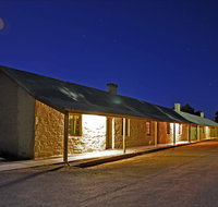 Paxton Square Cottages - Accommodation Gladstone