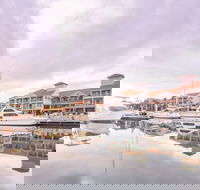 Ramada by Wyndham Hope Harbour - Accommodation Gladstone