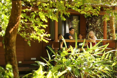 Samurai Beach Bungalows Port Stephens YHA - Accommodation Gladstone 2