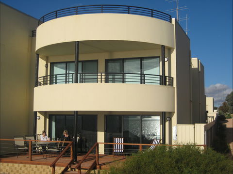 Sandcastles - Accommodation Gladstone 0
