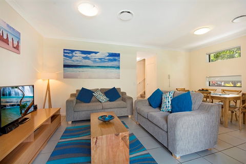 Sand Dunes Resort - Accommodation Gladstone 0