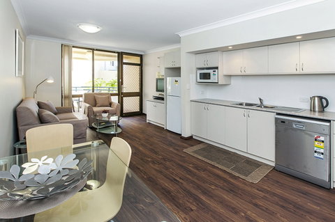 Silver Sands Resort - Accommodation Gladstone 0