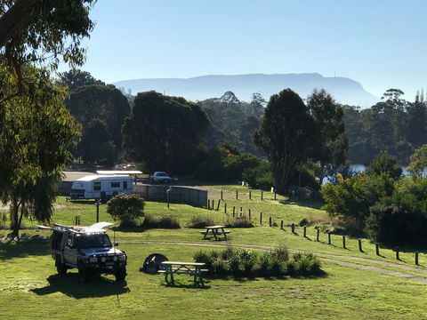 Snug Beach Cabin And Caravan Park - Accommodation Gladstone 0