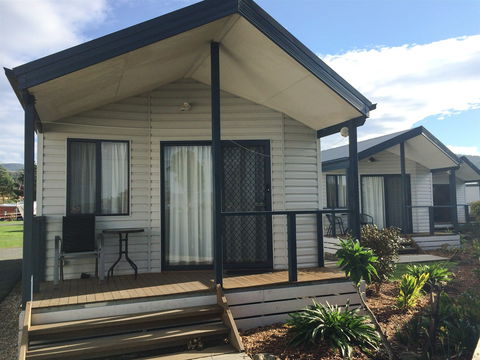 Snug Beach Cabin And Caravan Park - Accommodation Gladstone 2