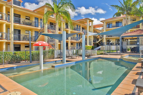 South Pacific Apartments - Accommodation Gladstone 1