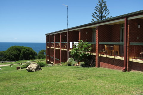 Tathra Hotel - Motel - Accommodation Gladstone 0