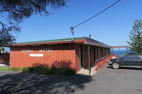 Tathra Hotel - Motel - Accommodation Gladstone 1