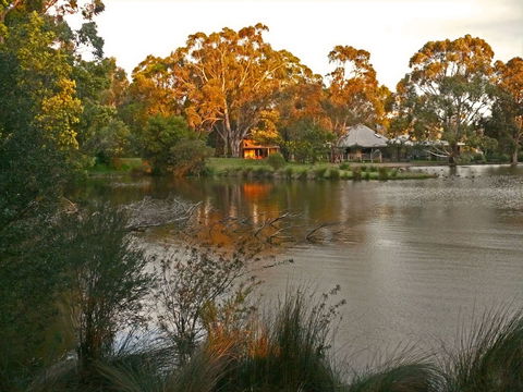 The Burrow At Wombat Bend Bed And Breakfast - Accommodation Gladstone 2