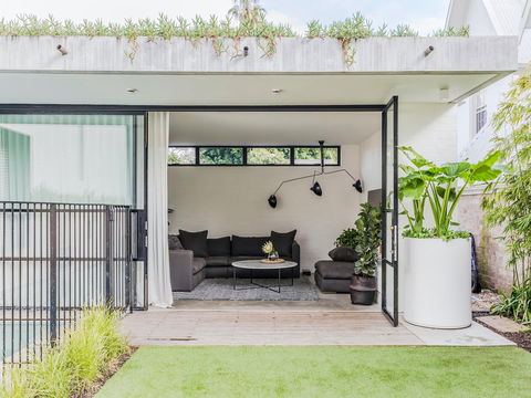 Woollahra Haven - Accommodation Gladstone 0