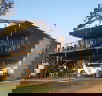 63 Marks Landing -River Shack Rentals - Accommodation Gladstone