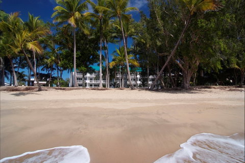 Agincourt Beachfront Apartments - Accommodation Gladstone 1
