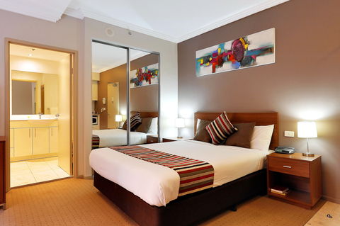 APX Darling Harbour - Accommodation Gladstone 0