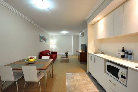 APX Darling Harbour - Accommodation Gladstone 2