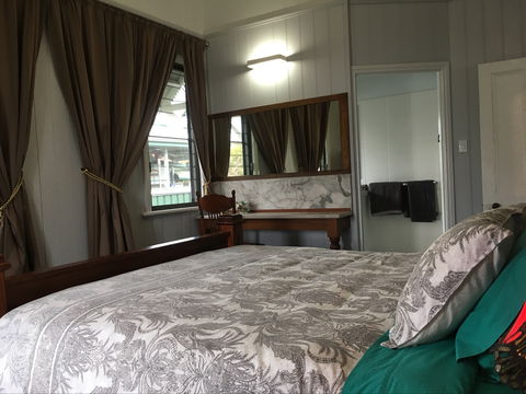Area 51 Warwick - Accommodation Gladstone 2