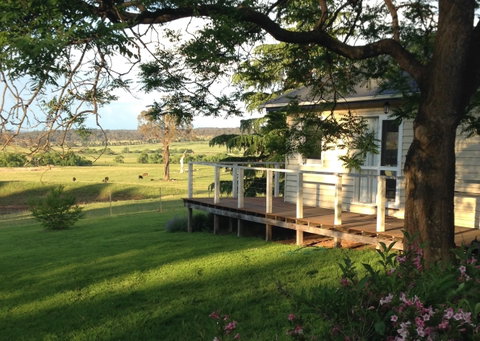 Balmoral Cottage - Accommodation Gladstone 0