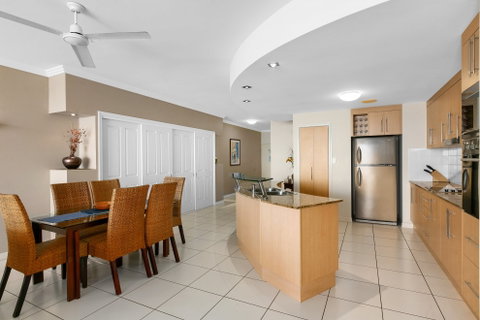 Bellevue At Trinity Beach - Accommodation Gladstone 2