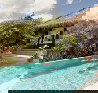 Executive Retreats - Shangri-La - Accommodation Gladstone