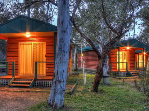 Kosciuszko Tourist Park - Accommodation Gladstone 0