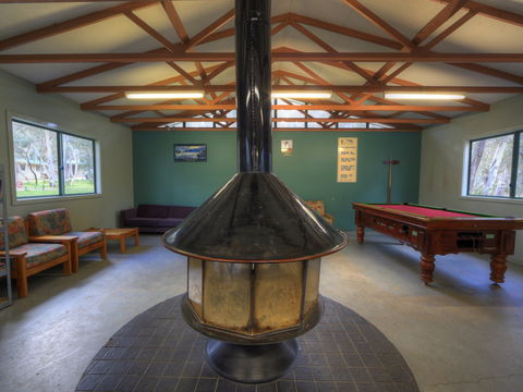 Kosciuszko Tourist Park - Accommodation Gladstone 1