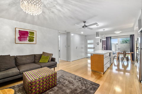 Limestone Coast Apartments - Accommodation Gladstone 2