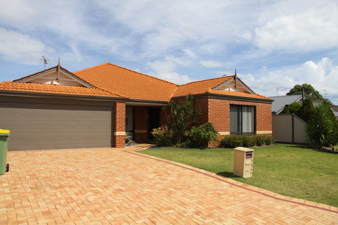 Mandurah Golf Links Retreat - Accommodation Gladstone 0