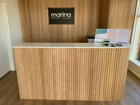 Marina Motel Rooms - Accommodation Gladstone 0