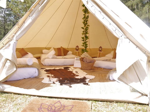Noonaweena - Accommodation Gladstone 1