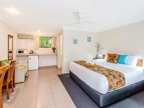 Pegasus Motel - Accommodation Gladstone 0