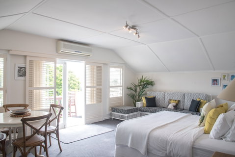 Plantation House At Whitecliffs - Accommodation Gladstone 2